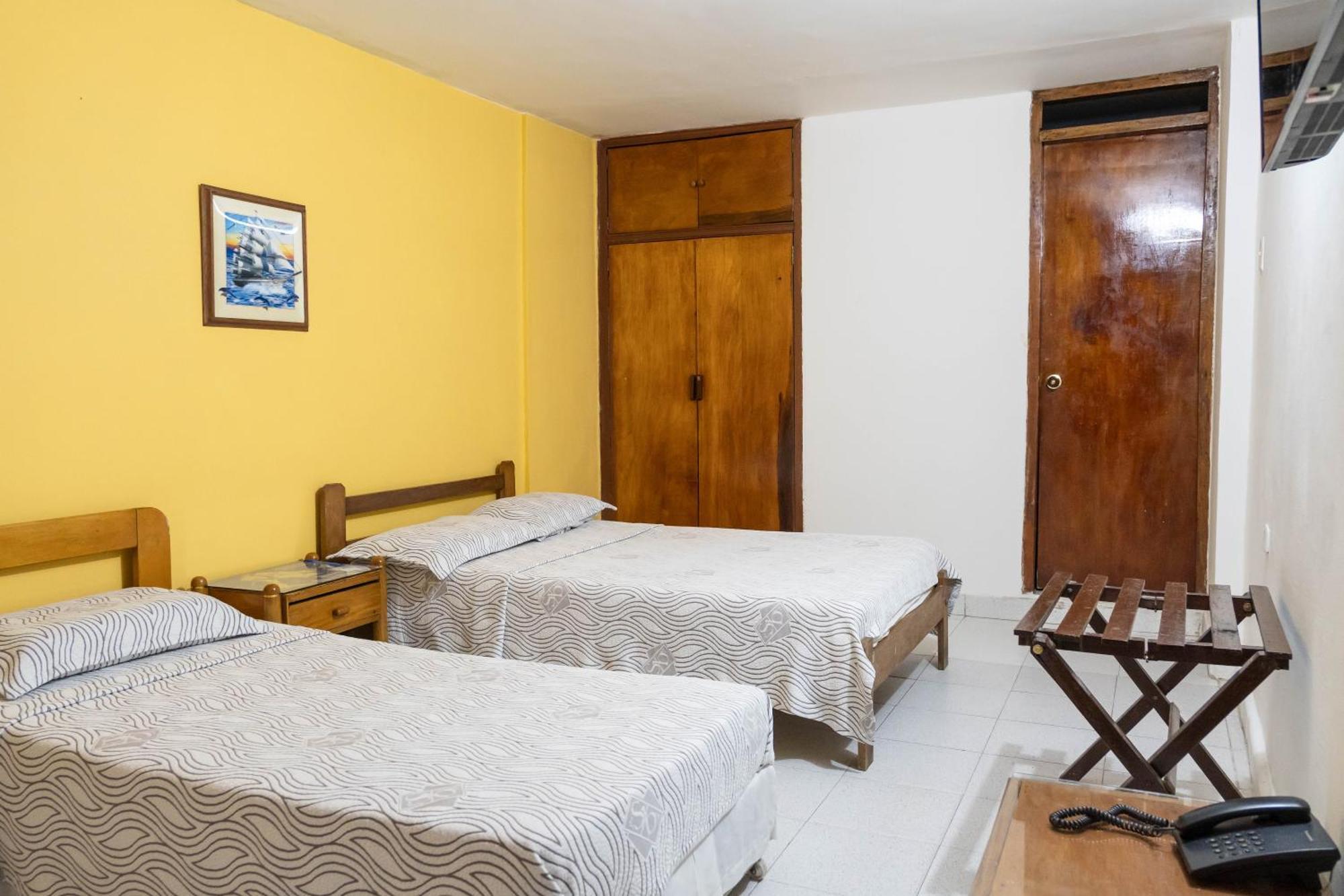 Hotel Veleros Cartagena Екстер'єр фото